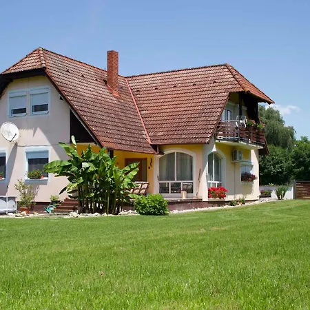 Apartment In - Balaton 18047