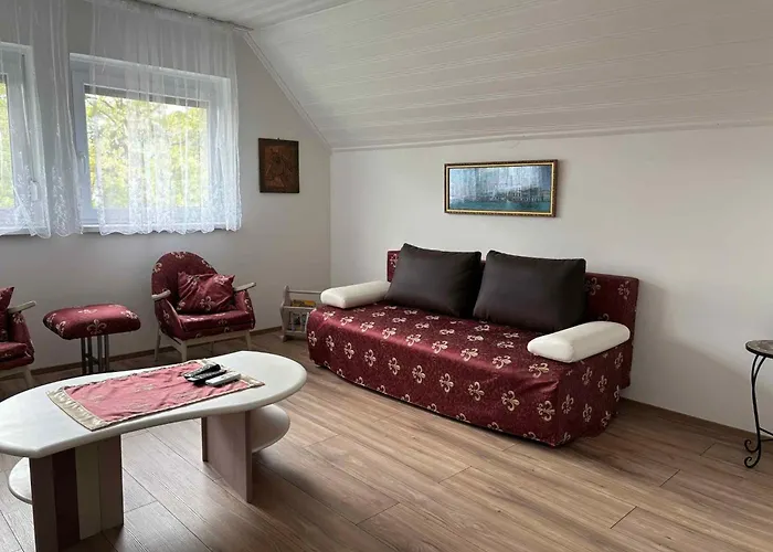 In - Balaton 18047 *