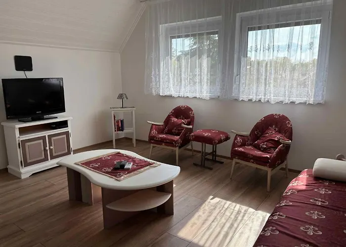 In - Balaton 18047 * Balatonberény