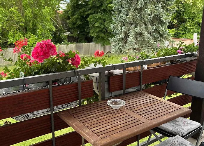 In - Balaton 18047 דירה *